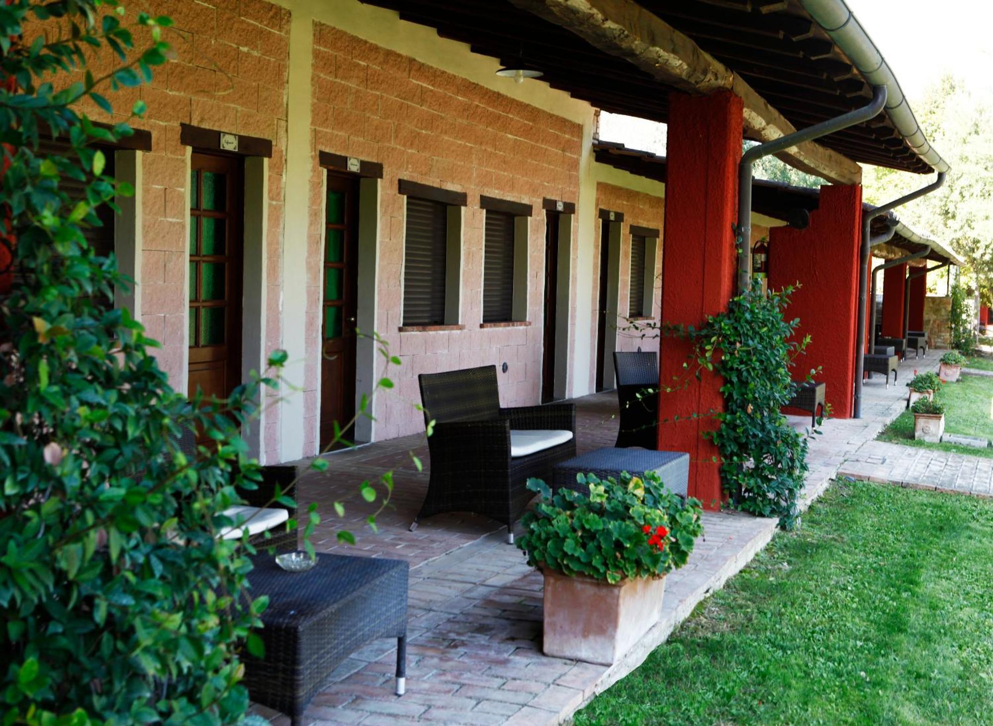 Il Poggio Dei Pettirossi Guest House Bevagna Exterior photo