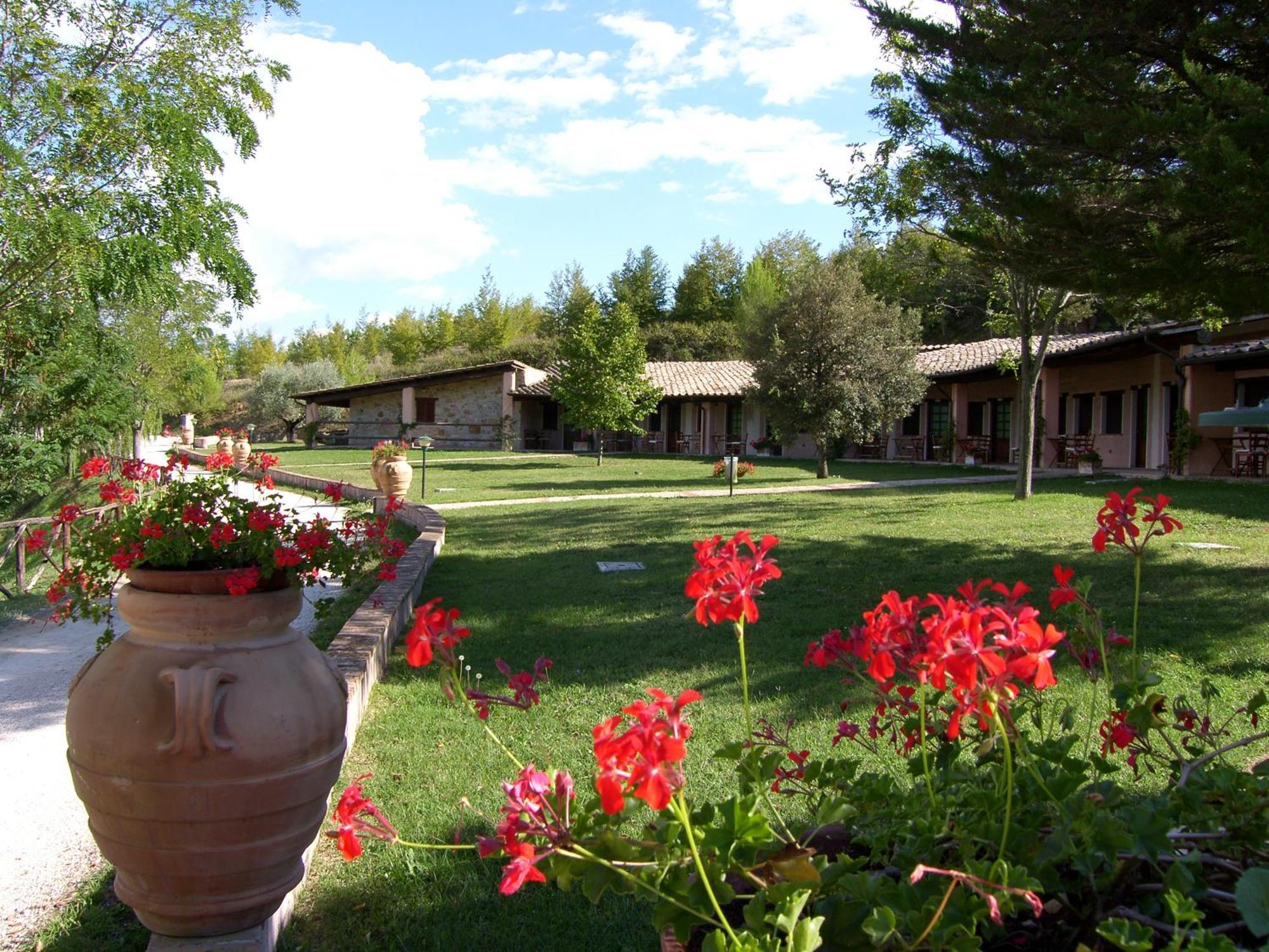 Il Poggio Dei Pettirossi Guest House Bevagna Exterior photo
